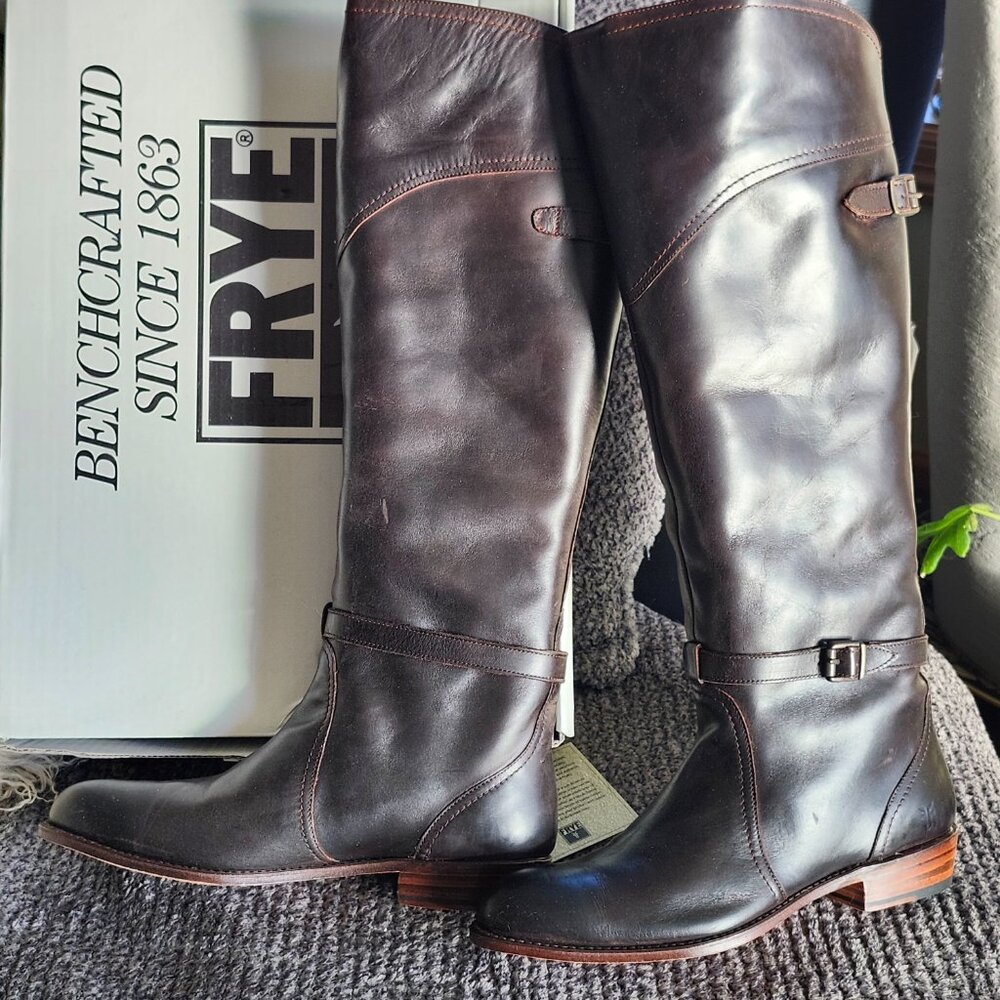 Brand New Gorgeous FRYE Ladies riding boots 10